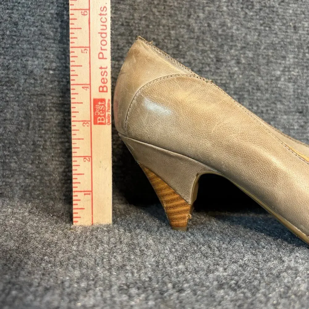 Miz Mooz Womens 8.5 EU 39 Beige Leather Pleated Ruched Round Toe Cone Heel Pumps